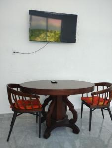 residencia siete camas matrimoniales piscina y bar