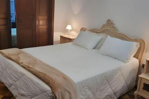 Amplo ap de frente pro Mar, no Leme