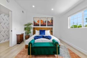 Starlite SafariDesert luxury Meets Mid Century Charm