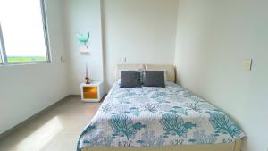 Magico Apartamento Frente al Mar 4 Habitaciones CB72