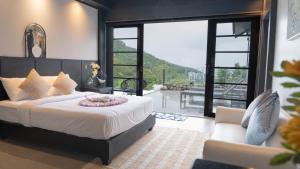 Jaokhun Hilltop Kamala, Phuket