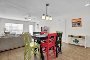 Seaview Unit A by Sea Scape Properties