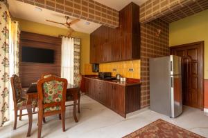 CASA ALBELA Luxury Serviced Apartments - Bespoke, Themed Suites & Rooms