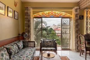 CASA ALBELA Luxury Serviced Apartments - Bespoke, Themed Suites & Rooms