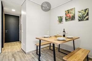 Serrano Studios by Mr BnB