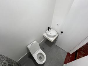 Surfer Grill Accommodation - Pradomar PC Experience