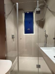 Trendy, Creative&Charming Meet Hip&Central