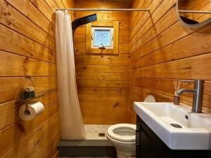 1-bedroom Unique Eco Log Cabins in Parry Sound #101