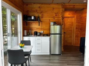 1-bedroom Unique Eco Log Cabins in Parry Sound #101