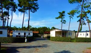 Villages vacances Residence Sous les Pins (by Popinns) : Mobile Home (6 Personnes)