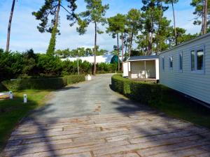 Villages vacances Residence Sous les Pins (by Popinns) : photos des chambres