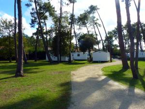 Villages vacances Residence Sous les Pins (by Popinns) : photos des chambres