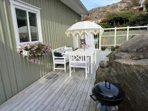 4 person holiday home in SKÄRHAMN