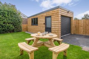 4 Bed in Brecon oc-m32973