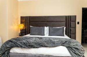 Hamisi Manor Guest House