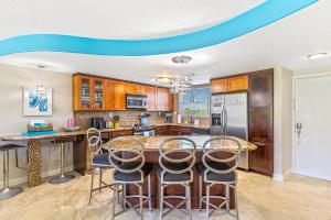 Surfside 112 - Ground-Level with Ocean View Patio, Steps to Pool & Beach