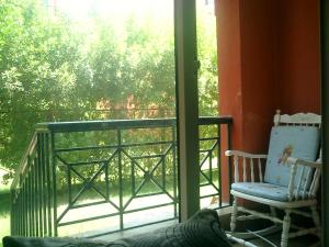 Family-only hotel apartment in Sheikh Zayed City