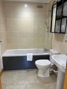 Covenham Holiday Cottages - Squirrel Cottage