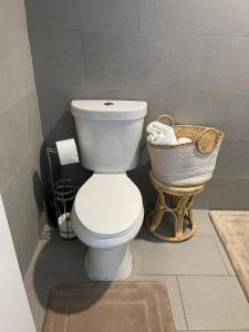 RARE 1BR Apt with Character GREAT Location!