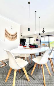 Casa de Piña walk to the beach