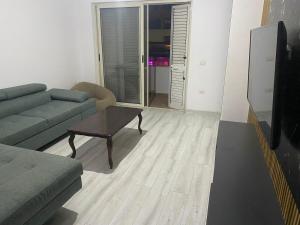 E&B Cosy Apartment 5