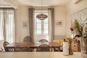 Grand Central Apartment by Homing