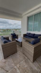 Luxurious, with a swimming pool and ocean views