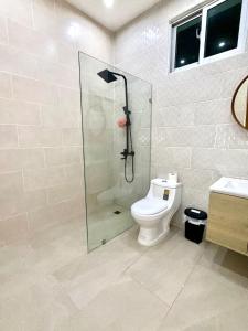 Luxurious, with a swimming pool and ocean views