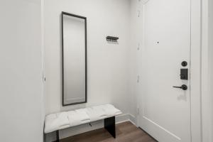 Stylish New Studio DT - Pool, Gym - Rooftop Lounge