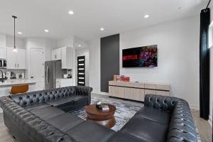 Mega Lux Combined Unit - Up to 36 Guests