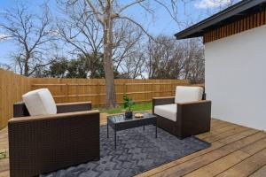 Game Room - Modern Beautiful Home