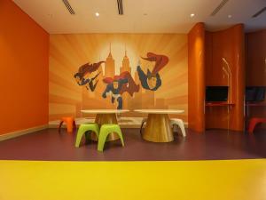 Luxury Studio | Near Dubai Mall | Lake View