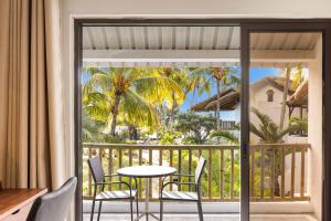 Grand Sahāna 16 - 1BR Beachfront Apartment with Balcony - Work from Paradise - Digital Nomad