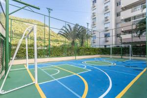 Apto c Piscina e Quadras no Recreio