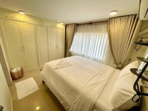 Secluded home on the Mekong river with Phnom Penh views