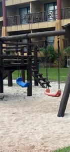 Angra dos Reis - Apartamento com estrutura completa - Condomínio com piscina, bar molhado e marina - Aluguel de Lancha no Local