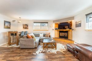 12 North Side Circle