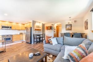 12 North Side Circle