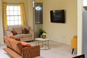 Casa Amarilla St Michael