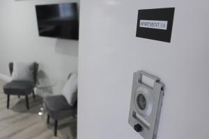 WOW Bright Apt PRIME downtown Walk Everywhere