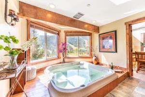 Cinnamon Ridge Building 1 142