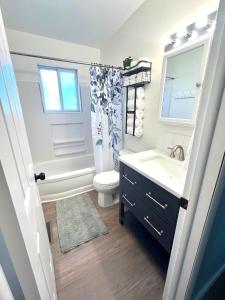 Park Home- Parkside Haven for Families & Pets