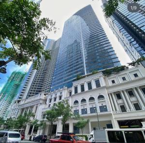 BGC 1BR with Fast wifi and Pool use