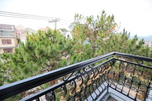 Lotus Hotel Đà Lạt