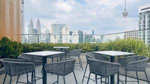 Cozy couple suite 232B at Majestic Residence