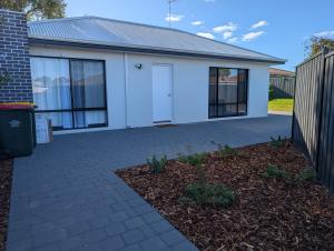 Charming new home in Yanchep