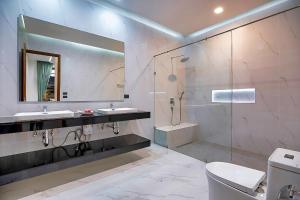 Palm Villa - Spacious 4 Bedrooms with Private Pool