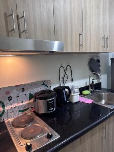 Shore 2 Tower 3 Chic and Cozy by Richnells