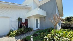 Villanova 6 On Third - 4hvězdičkové hotely ve městě Bongaree