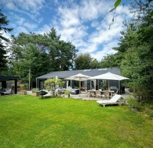 Idyllic And Luxurious Surroundings In Hornbæk